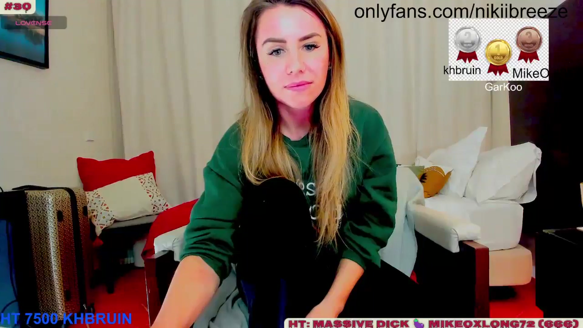 Gallery image thumbnail from BubblyTrouble's myfreecams stream on, 01/15/2025, 02:36 image 2 of 20