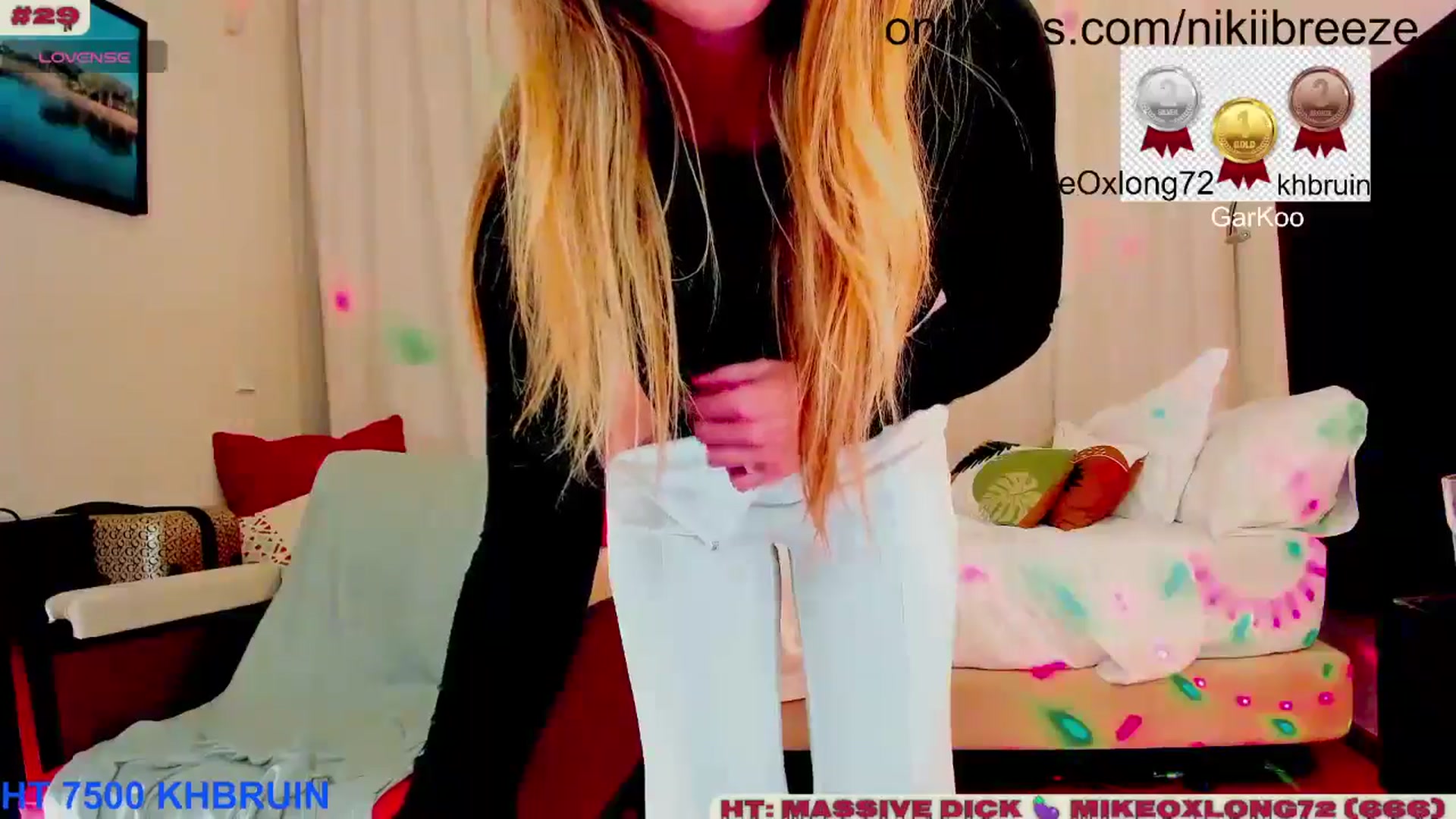 Gallery image thumbnail from BubblyTrouble's myfreecams stream on, 01/19/2025, 01:54 image 6 of 20