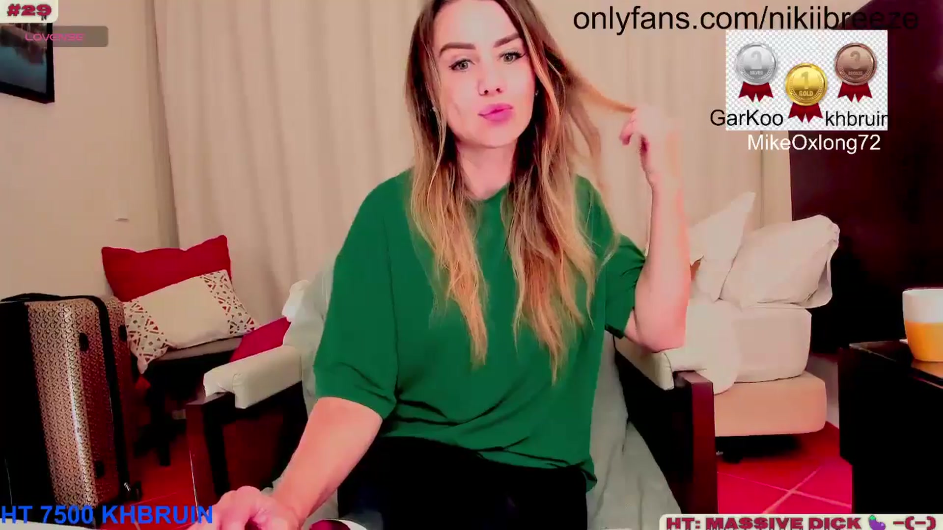 Gallery image thumbnail from BubblyTrouble's myfreecams stream on, 01/21/2025, 21:57 image 3 of 20