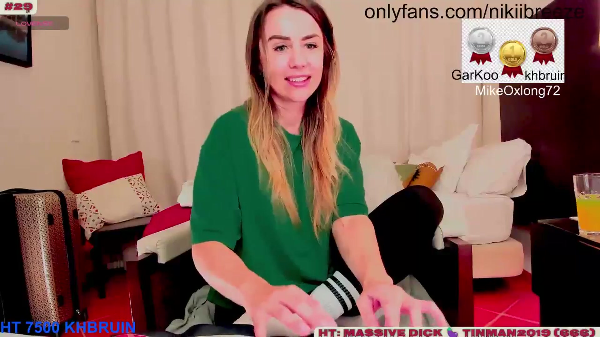 Gallery image thumbnail from BubblyTrouble's myfreecams stream on, 01/21/2025, 21:57 image 12 of 20