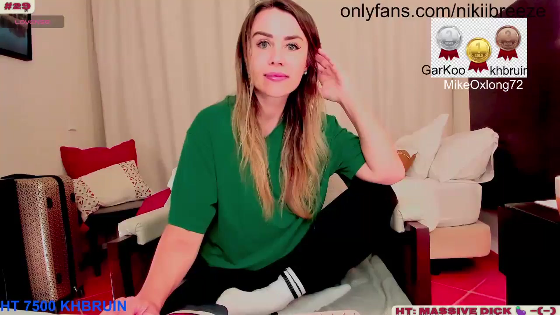 Gallery image thumbnail from BubblyTrouble's myfreecams stream on, 01/21/2025, 21:57 image 1 of 20