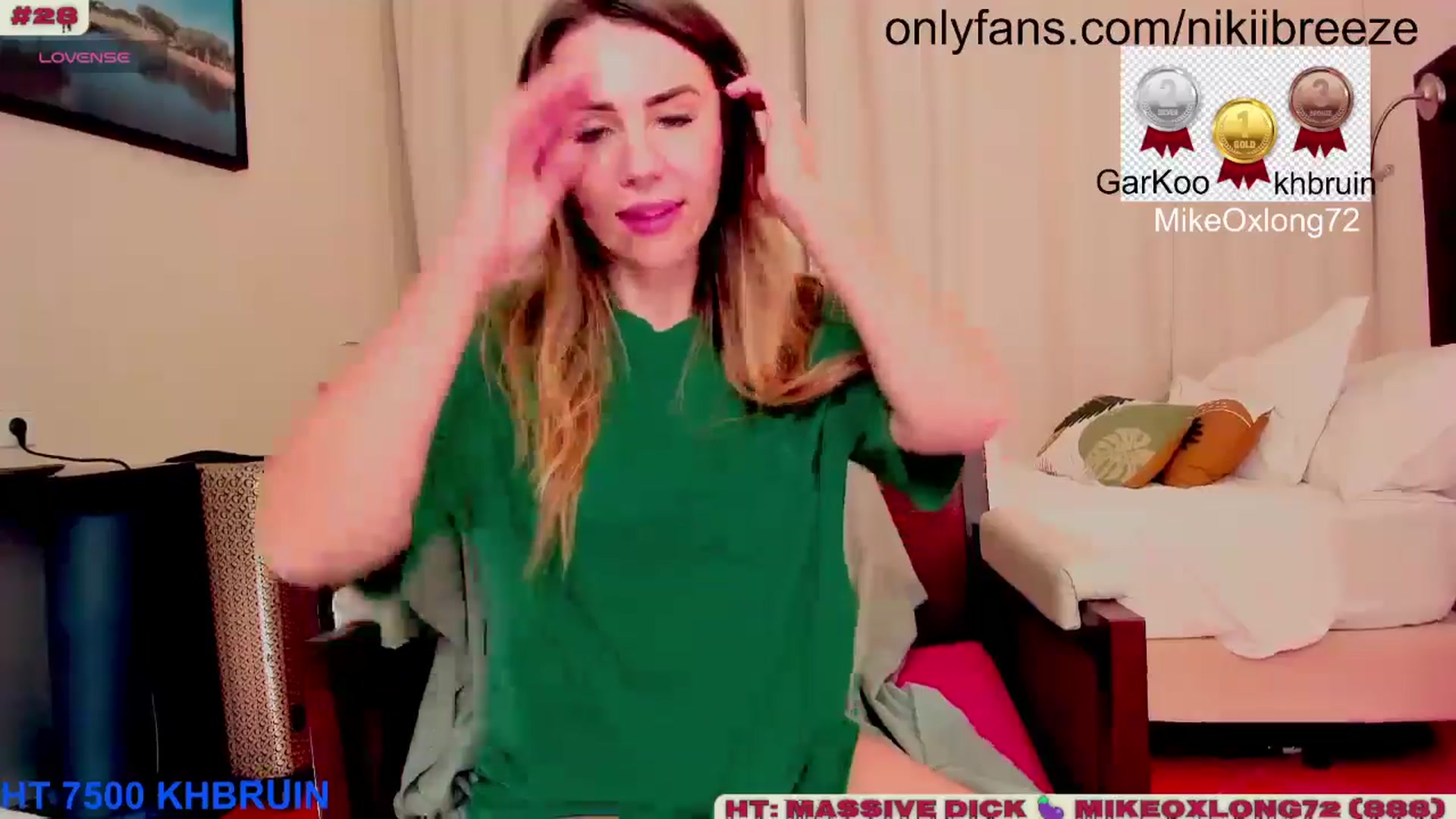 Gallery image thumbnail from BubblyTrouble's myfreecams stream on, 01/22/2025, 02:45 image 11 of 20