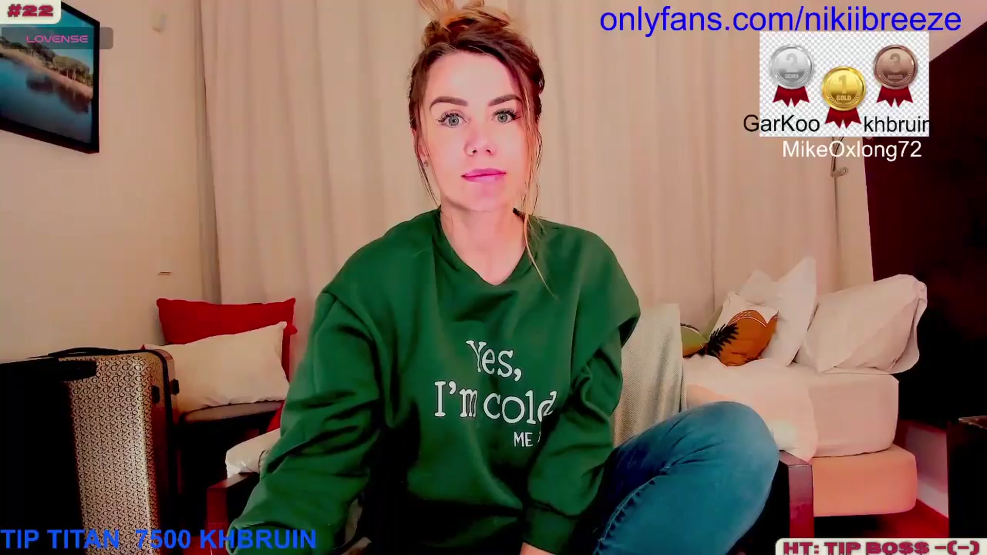 Gallery image thumbnail from BubblyTrouble's myfreecams stream on, 01/27/2025, 20:19 image 1 of 20