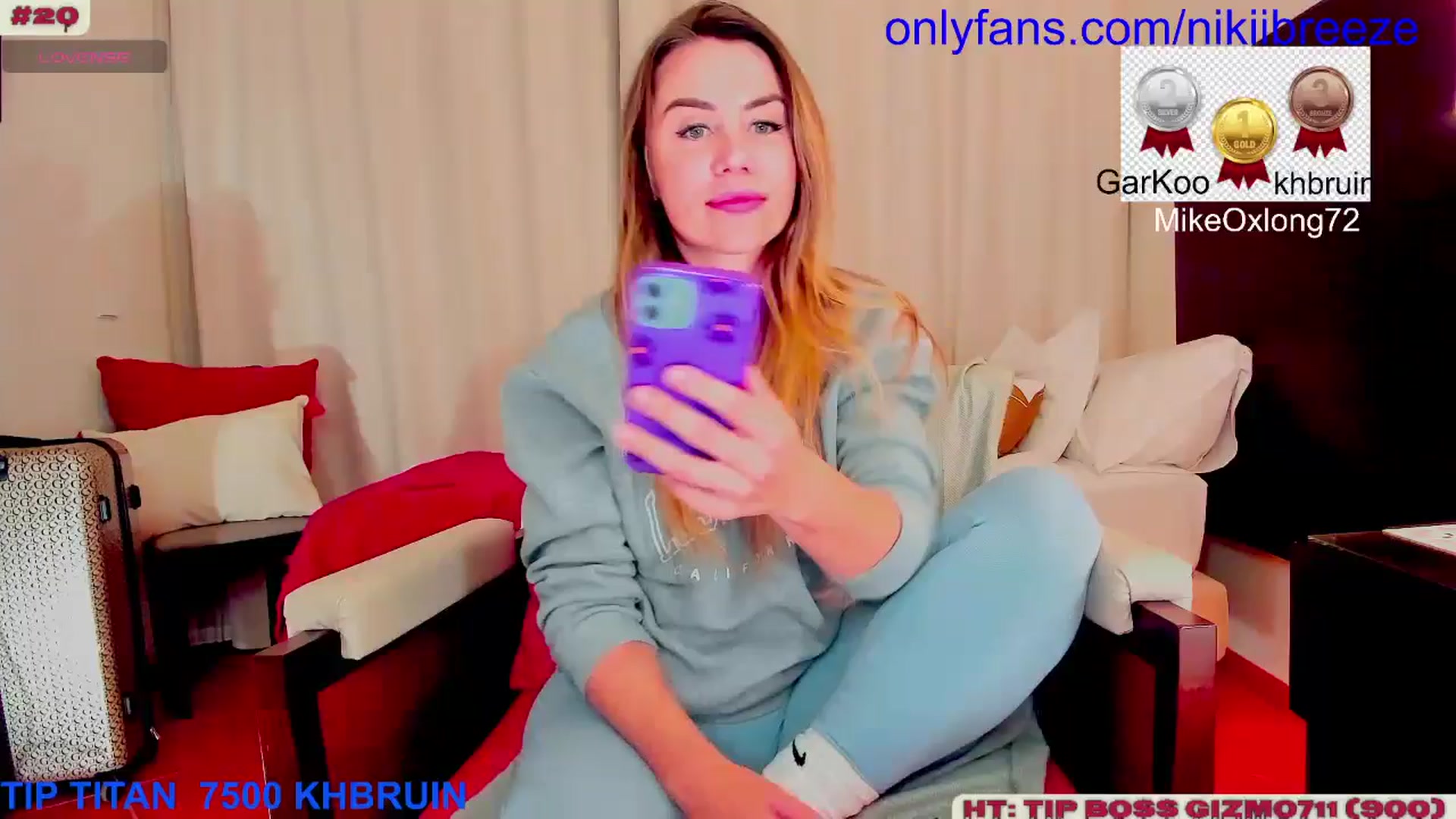 Gallery image thumbnail from BubblyTrouble's myfreecams stream on, 01/28/2025, 23:25 image 8 of 20