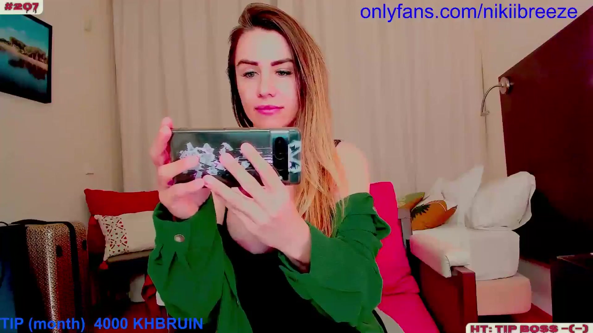 Gallery image thumbnail from BubblyTrouble's myfreecams stream on, 02/26/2025, 23:14 image 2 of 20