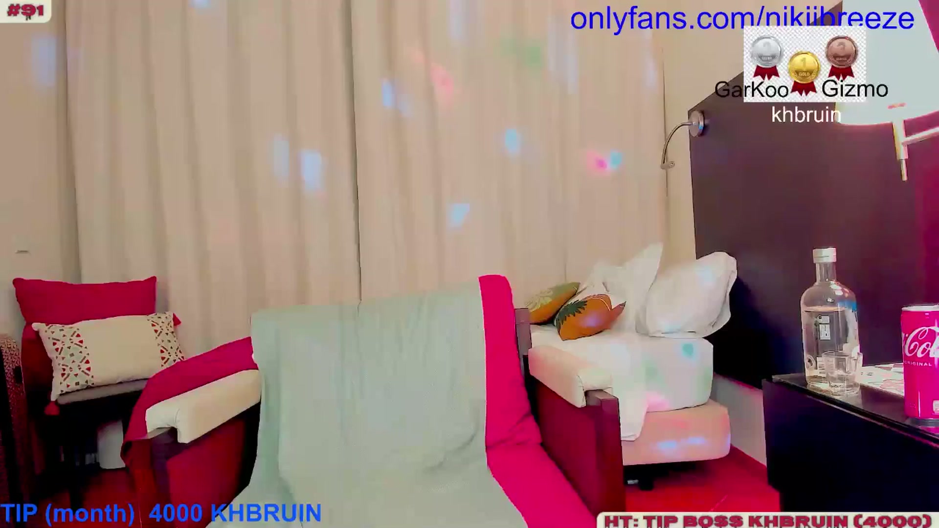 Gallery image thumbnail from BubblyTrouble's myfreecams stream on, 03/02/2025, 02:17 image 16 of 20