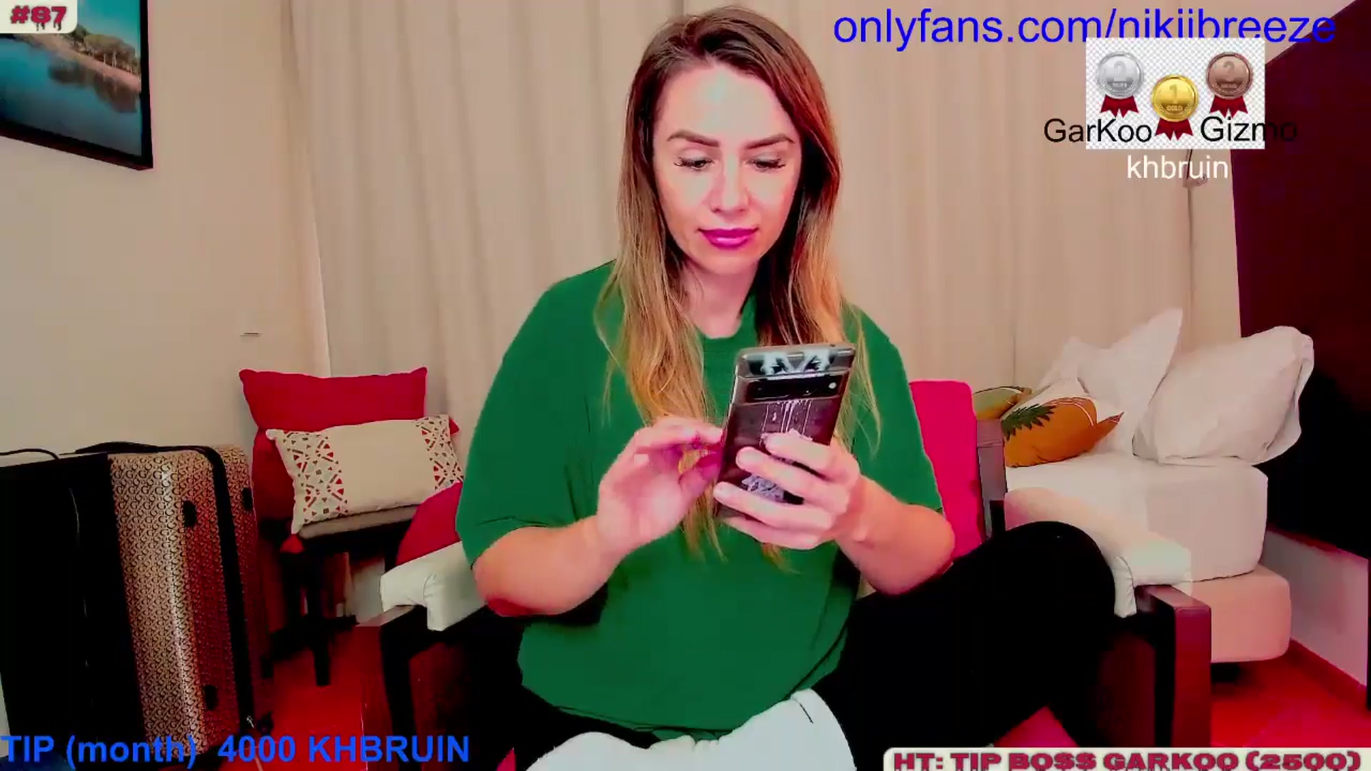 Gallery image thumbnail from BubblyTrouble's myfreecams stream on, 03/02/2025, 18:35 image 3 of 20