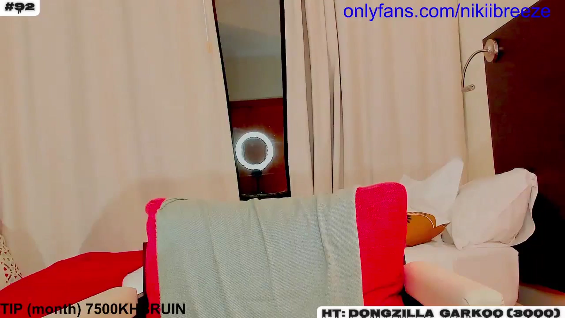 Gallery image thumbnail from BubblyTrouble's myfreecams stream on, 03/21/2025, 01:24 image 14 of 20