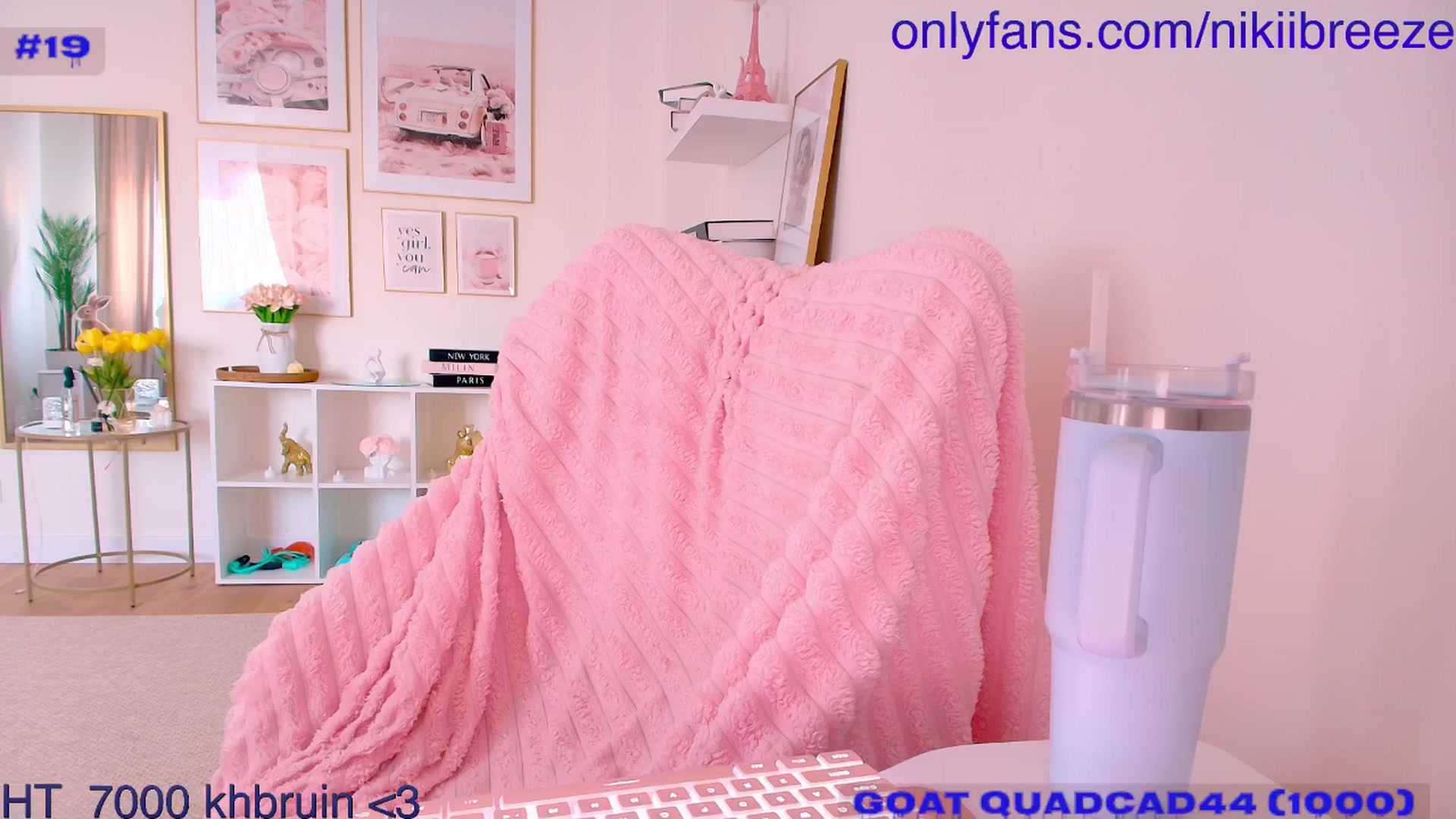Gallery image thumbnail from BubblyTrouble's myfreecams stream on, 04/21/2026, 17:31 image 6 of 20