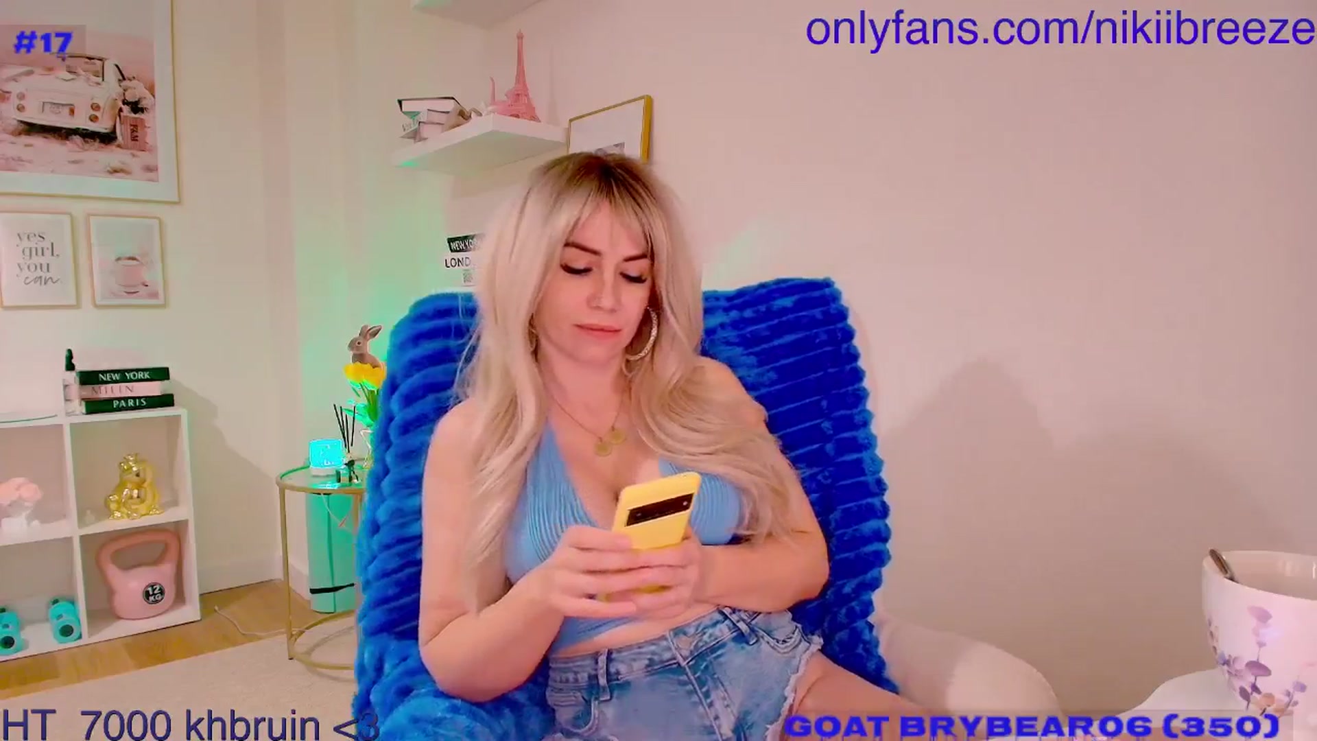Gallery image thumbnail from BubblyTrouble's myfreecams stream on, 04/29/2026, 22:04 image 18 of 20