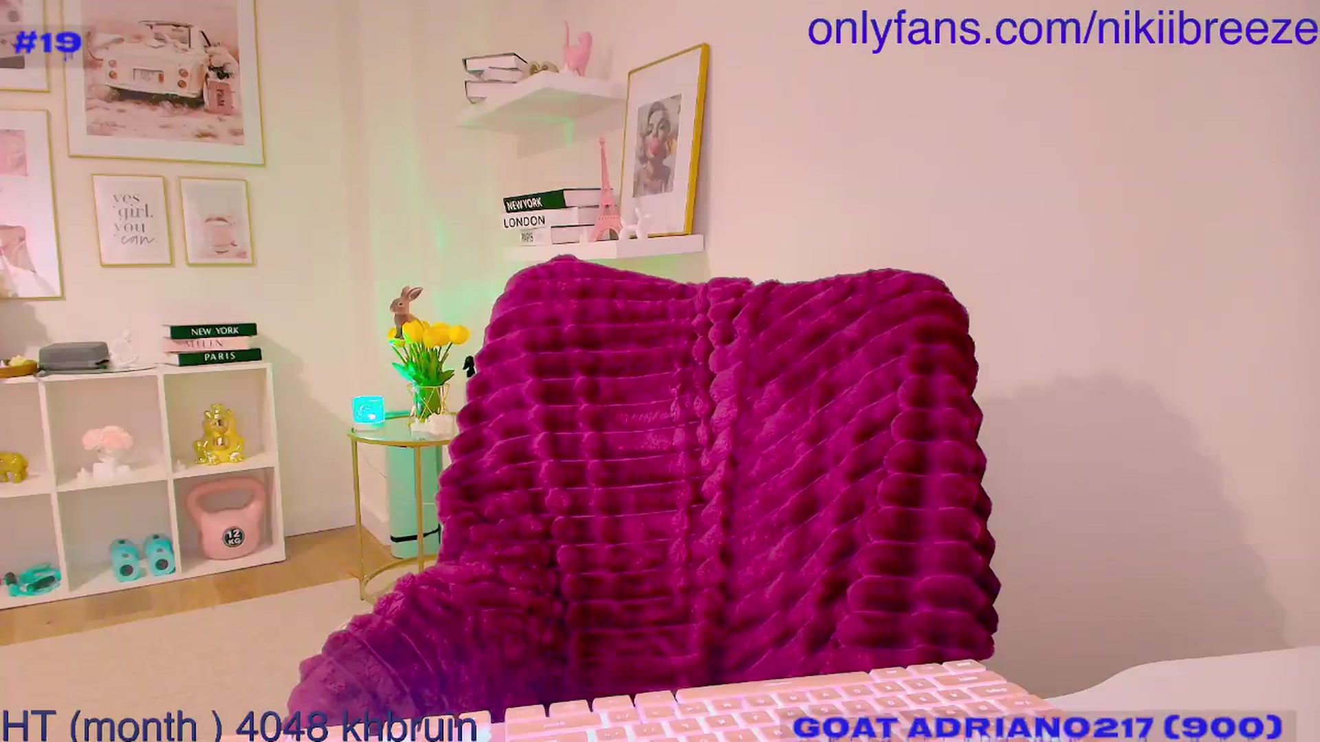 Gallery image thumbnail from BubblyTrouble's myfreecams stream on, 05/11/2026, 04:31 image 6 of 20