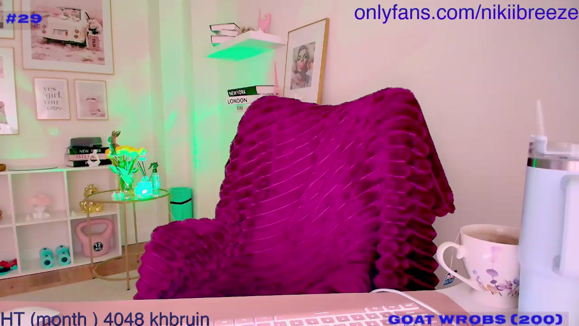 Gallery image thumbnail from BubblyTrouble's myfreecams stream on, 05/18/2026, 06:20 image 7 of 20