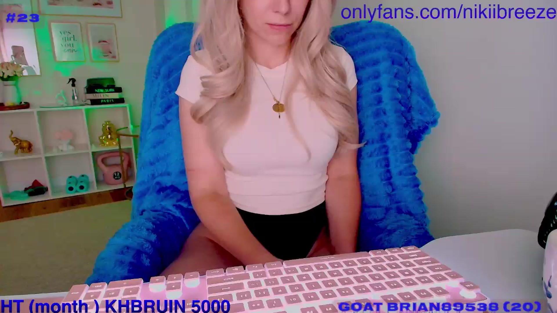 Gallery image thumbnail from BubblyTrouble's myfreecams stream on, 06/09/2026, 14:38 image 1 of 20