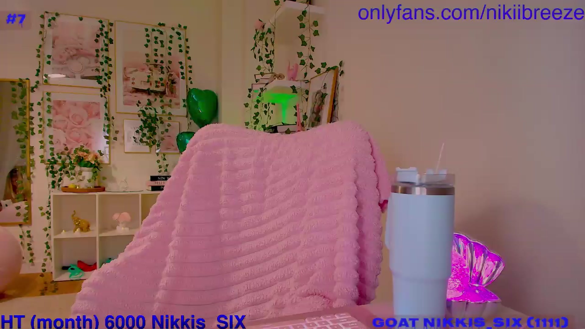 Gallery image thumbnail from BubblyTrouble's myfreecams stream on, 07/08/2026, 21:38 image 1 of 20