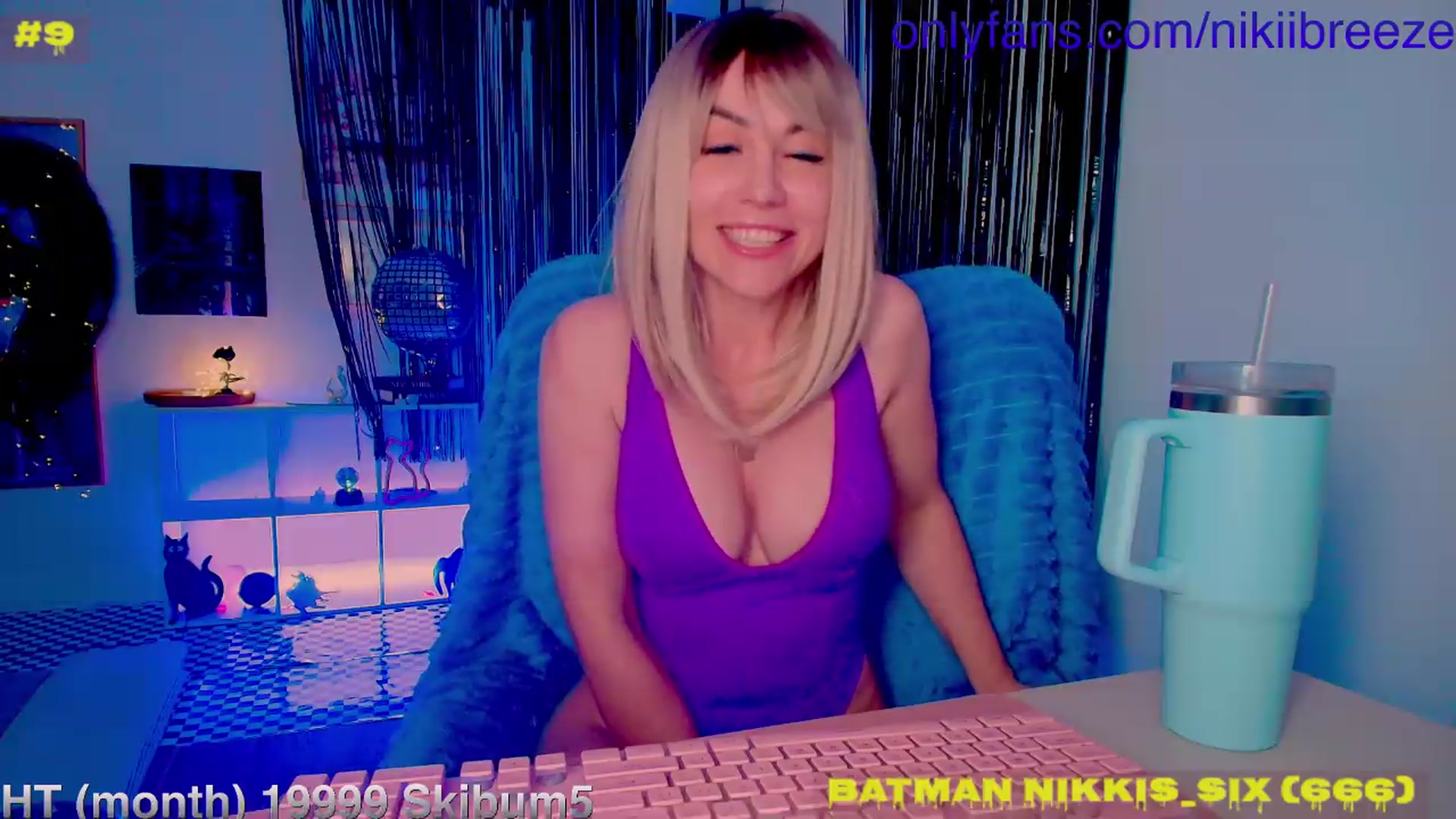 Gallery image thumbnail from BubblyTrouble's myfreecams stream on, 07/31/2026, 24:52 image 19 of 20