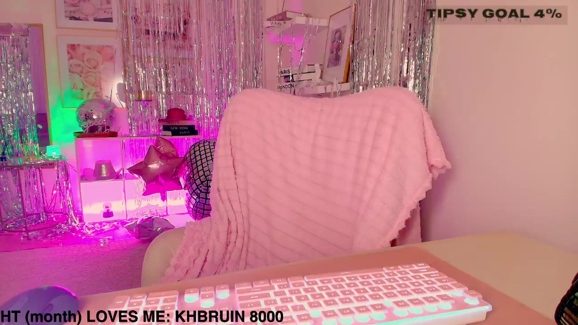 Gallery image thumbnail from BubblyTrouble's myfreecams stream on, 08/25/2026, 24:05 image 8 of 20