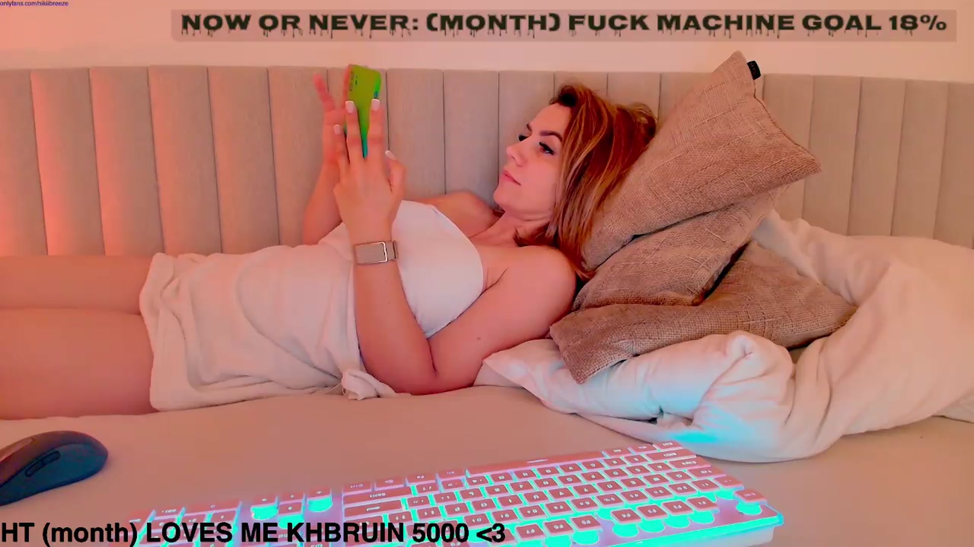 Gallery image thumbnail from BubblyTrouble's myfreecams stream on, 09/13/2026, 23:53 image 8 of 20