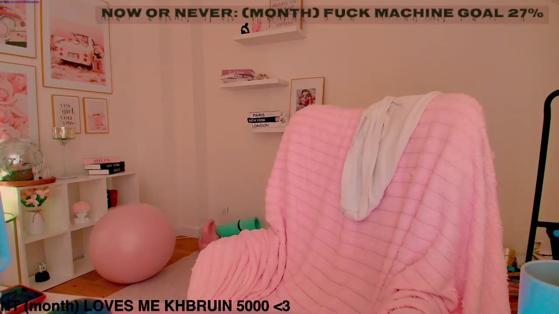 Gallery image thumbnail from BubblyTrouble's myfreecams stream on, 09/20/2026, 05:36 image 13 of 20