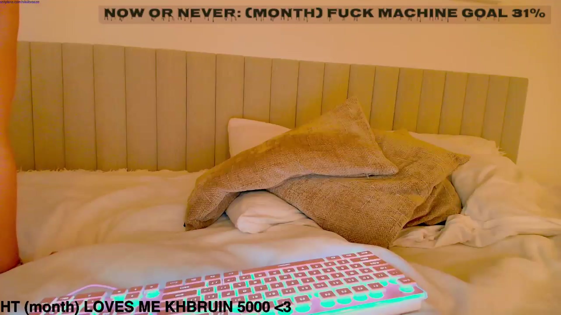 Gallery image thumbnail from BubblyTrouble's myfreecams stream on, 09/21/2026, 13:06 image 13 of 20