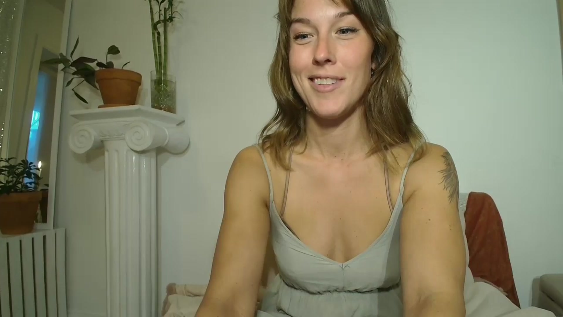 Gallery image thumbnail from BuckinBronco's myfreecams stream on, 10/14/2025, 23:12 image 19 of 20