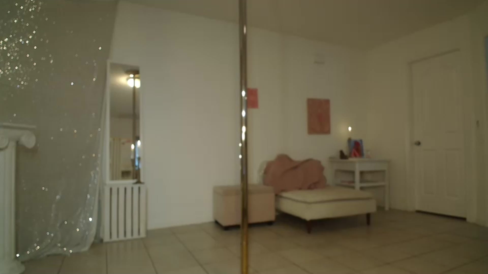 Gallery image thumbnail from BuckinBronco's myfreecams stream on, 10/23/2025, 20:11 image 2 of 20