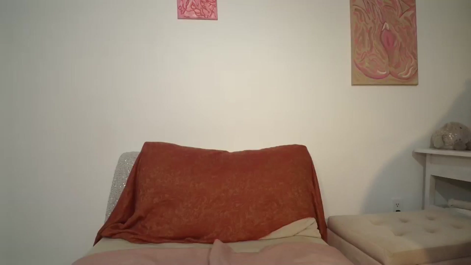 Gallery image thumbnail from BuckinBronco's myfreecams stream on, 10/27/2025, 22:09 image 15 of 20