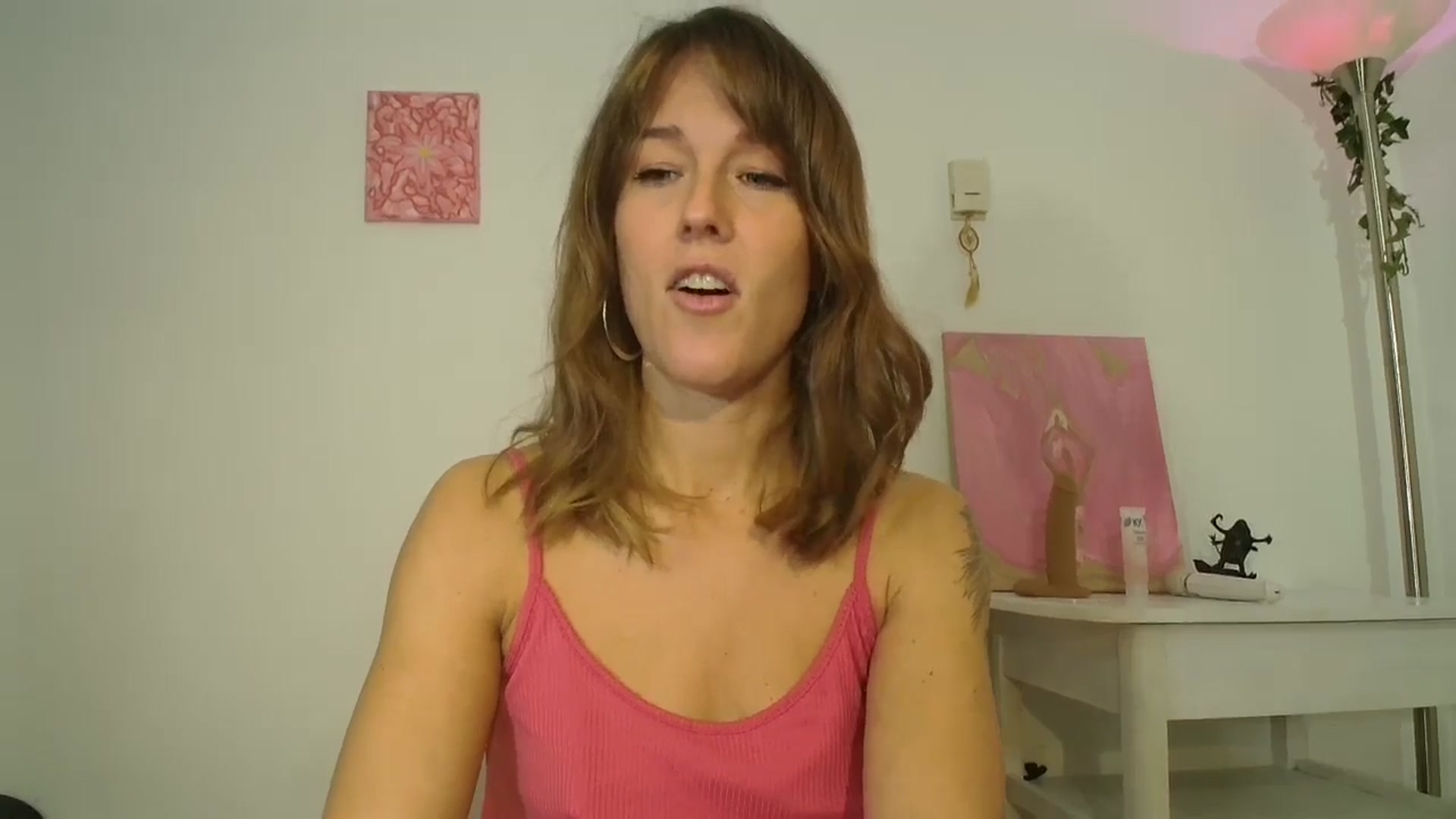 Gallery image thumbnail from BuckinBronco's myfreecams stream on, 11/03/2025, 16:33 image 10 of 20