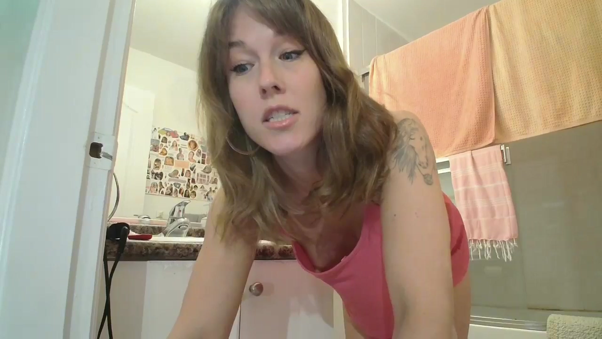 Gallery image thumbnail from BuckinBronco's myfreecams stream on, 11/03/2025, 16:33 image 8 of 20