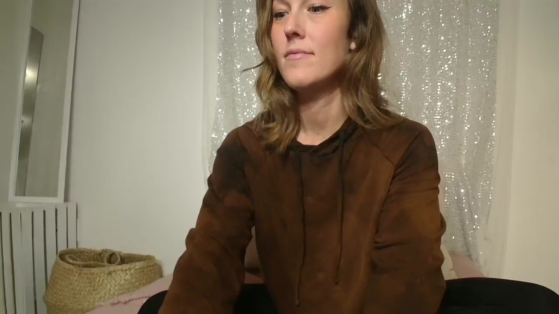 Gallery image thumbnail from BuckinBronco's myfreecams stream on, 11/28/2025, 24:01 image 16 of 20
