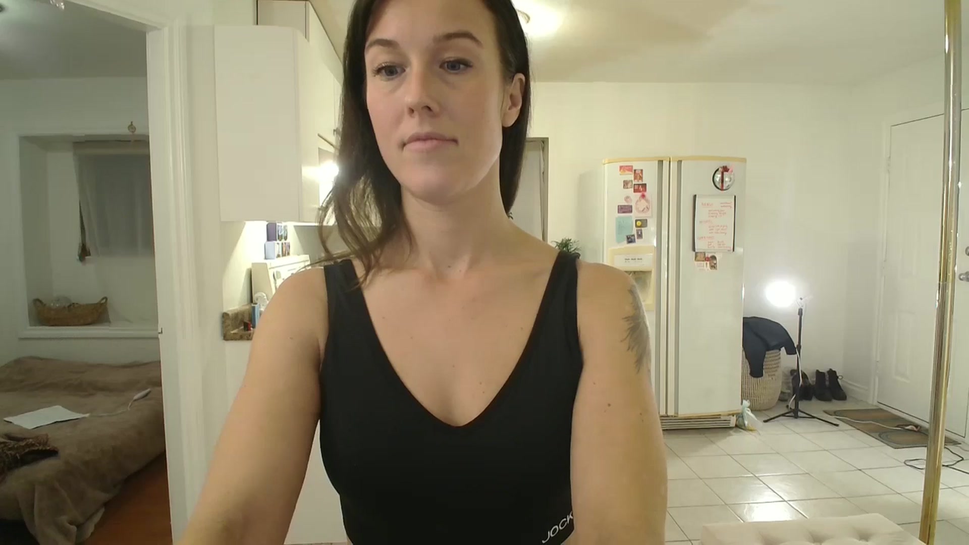 Gallery image thumbnail from BuckinBronco's myfreecams stream on, 01/02/2026, 01:01 image 6 of 20