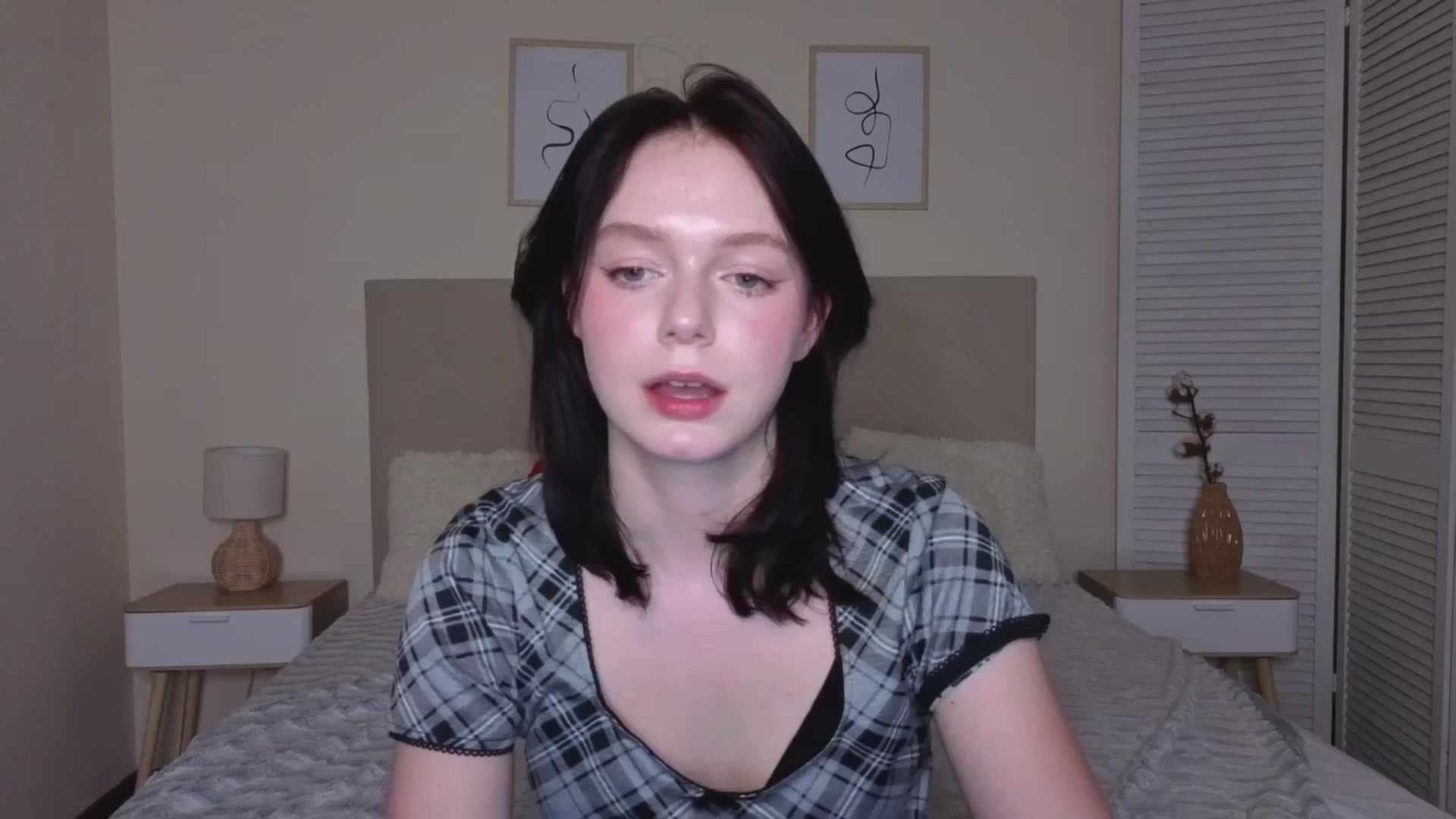 Gallery image thumbnail from Bucks_bunny's myfreecams stream on, 01/11/2026, 12:45 image 16 of 20