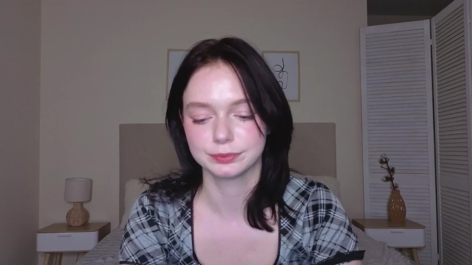Gallery image thumbnail from Bucks_bunny's myfreecams stream on, 01/11/2026, 12:45 image 7 of 20