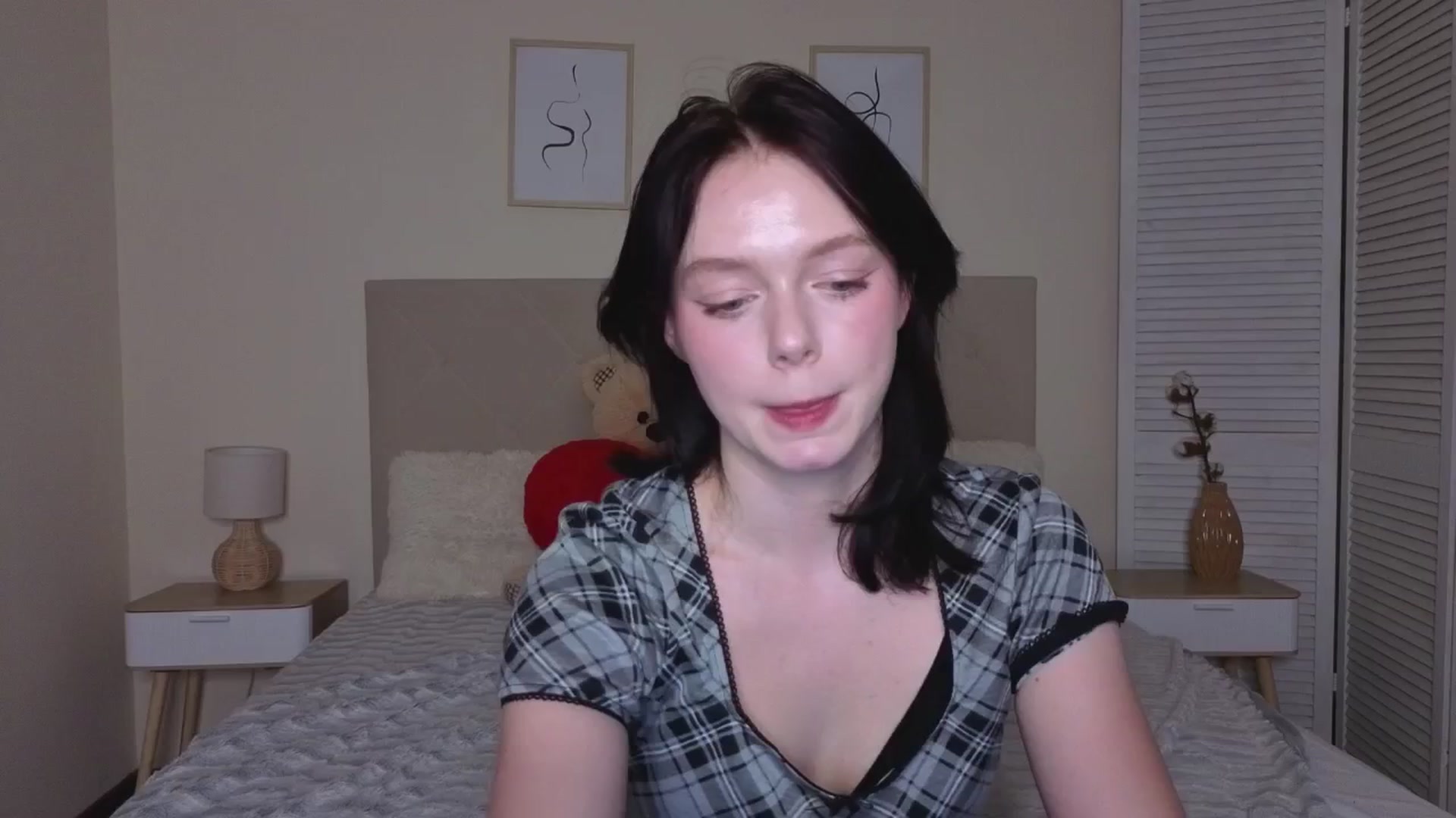 Gallery image thumbnail from Bucks_bunny's myfreecams stream on, 01/11/2026, 12:45 image 17 of 20