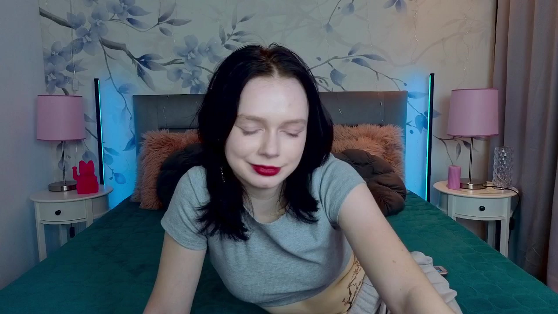 Gallery image thumbnail from Bucks_bunny's myfreecams stream on, 02/17/2026, 24:25 image 7 of 20