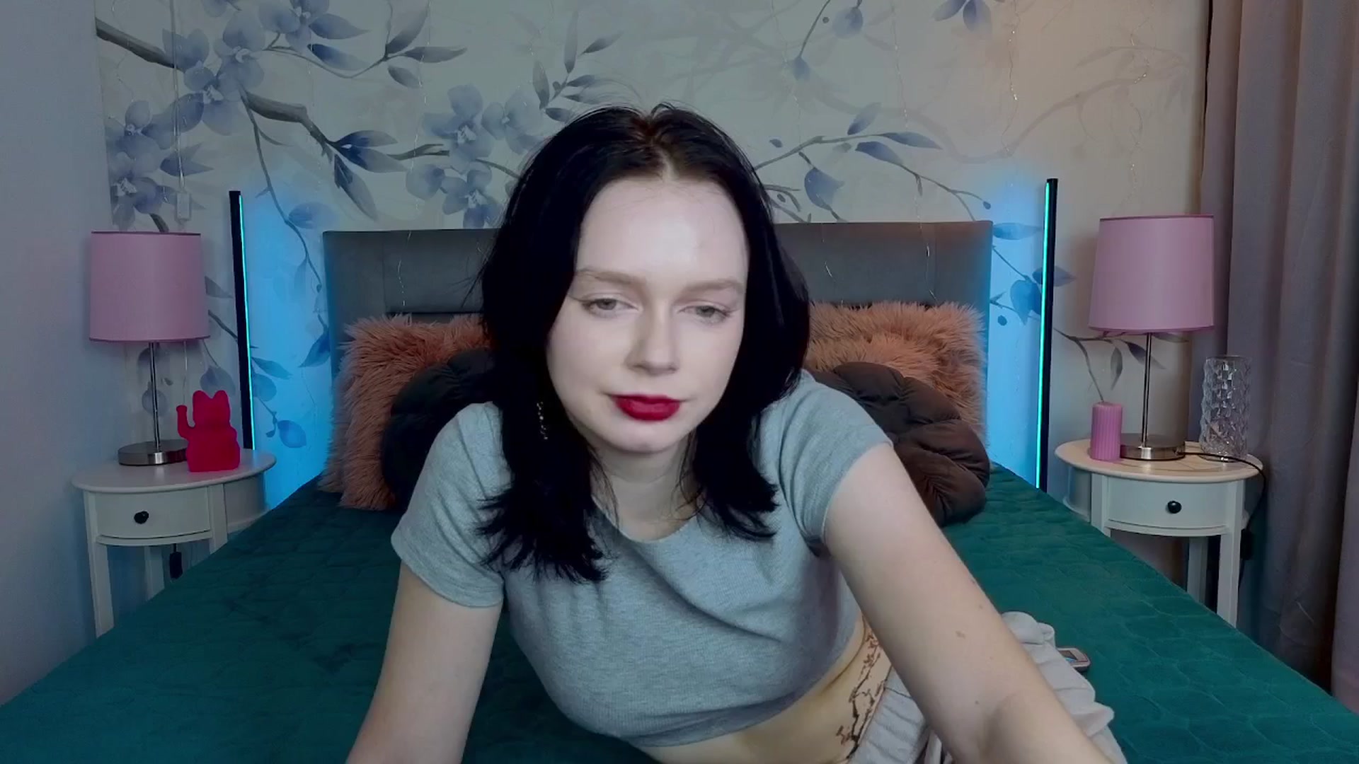 Gallery image thumbnail from Bucks_bunny's myfreecams stream on, 02/17/2026, 24:25 image 6 of 20