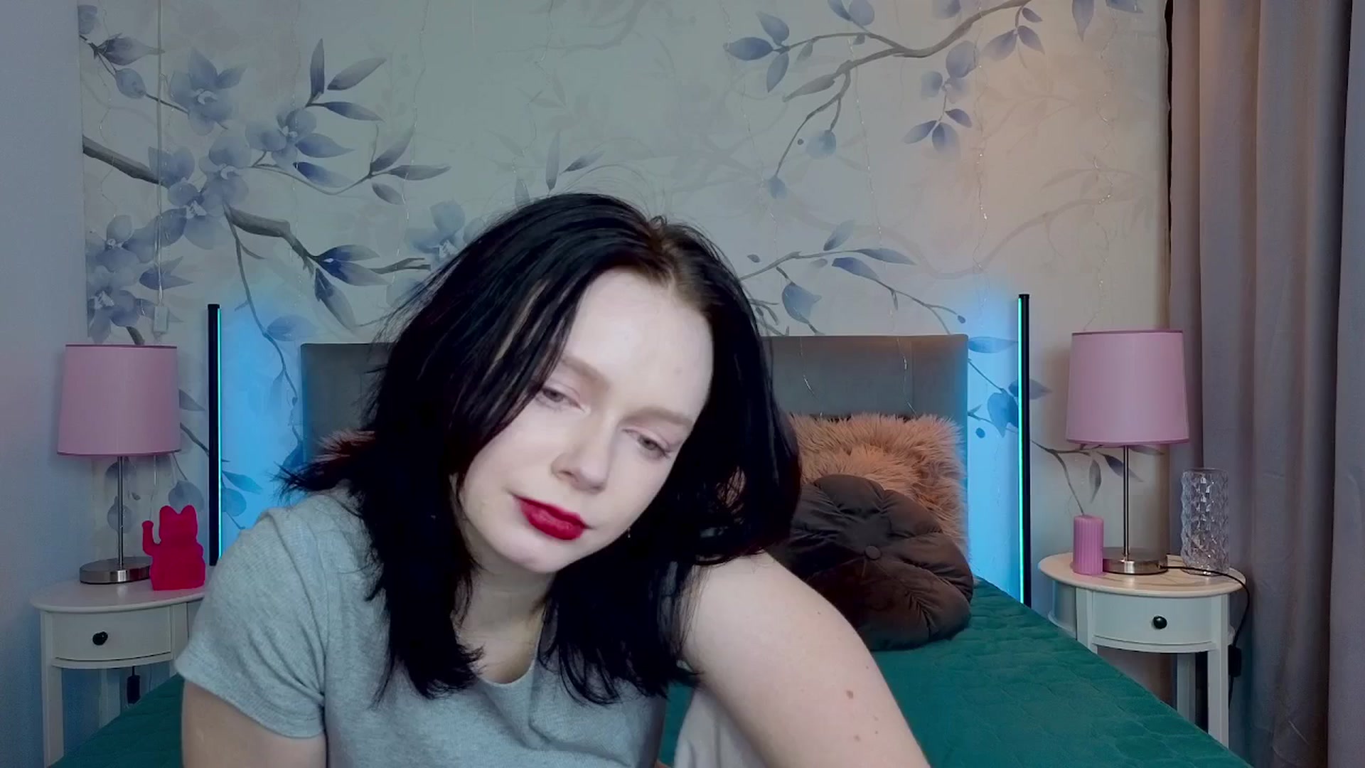 Gallery image thumbnail from Bucks_bunny's myfreecams stream on, 02/17/2026, 24:25 image 4 of 20