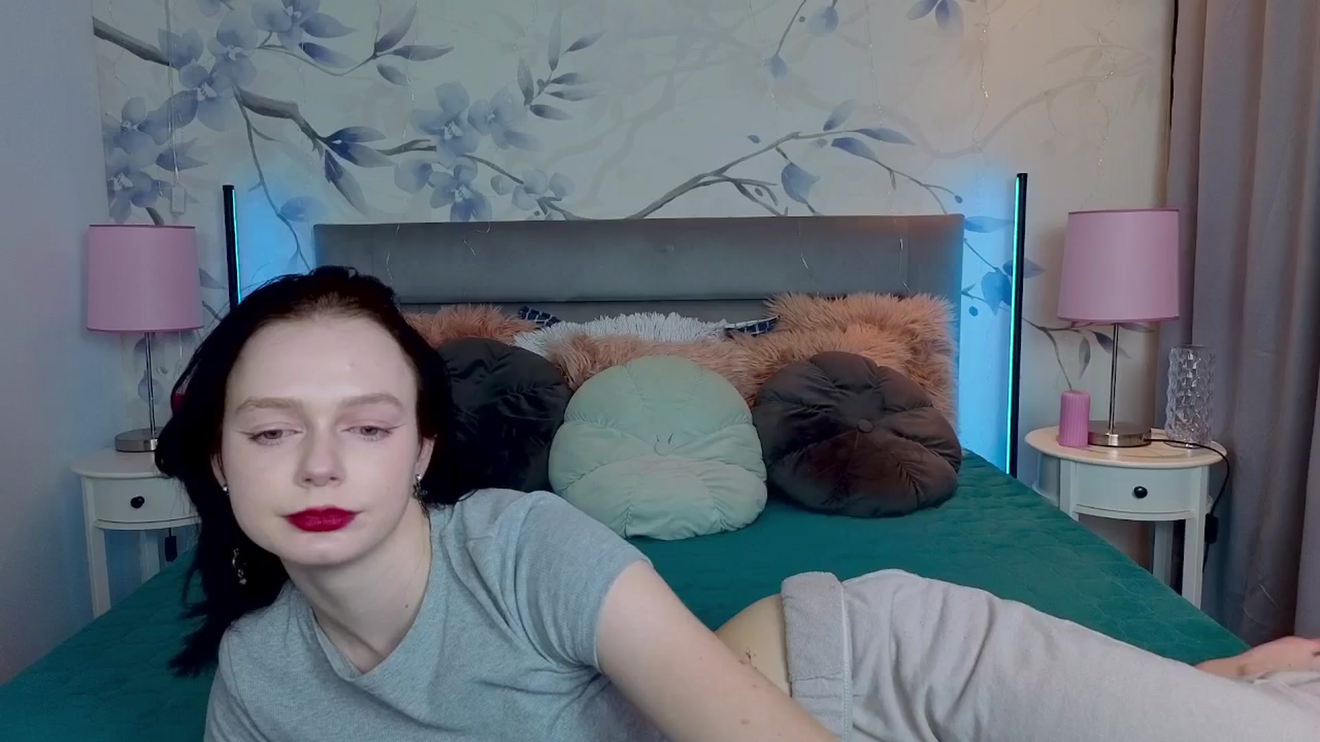 Gallery image thumbnail from Bucks_bunny's myfreecams stream on, 02/17/2026, 24:25 image 18 of 20