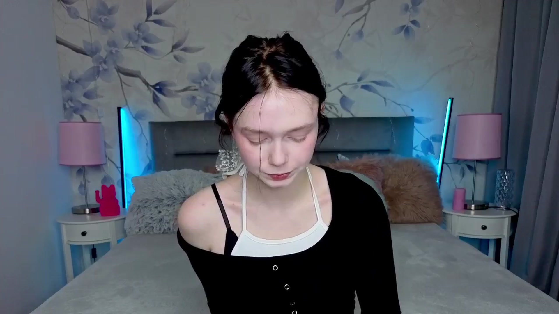 Gallery image thumbnail from Bucks_bunny's myfreecams stream on, 02/24/2026, 24:50 image 10 of 20