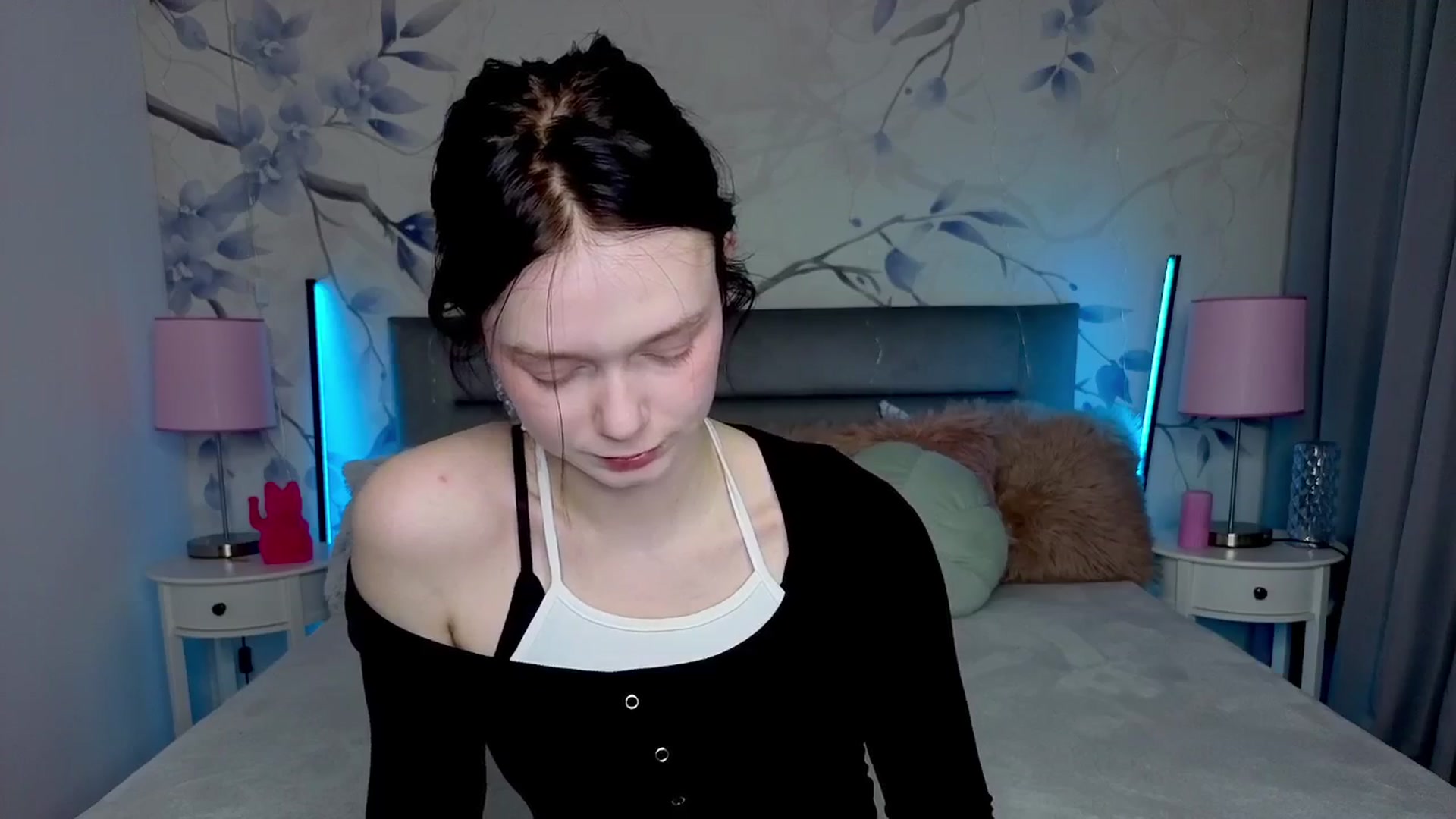 Gallery image thumbnail from Bucks_bunny's myfreecams stream on, 02/24/2026, 24:50 image 12 of 20