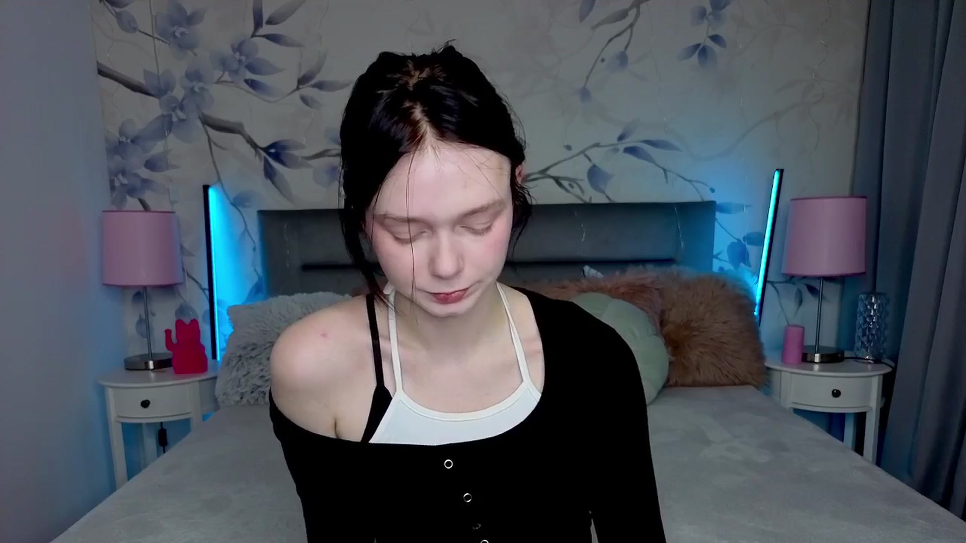 Gallery image thumbnail from Bucks_bunny's myfreecams stream on, 02/24/2026, 24:50 image 14 of 20