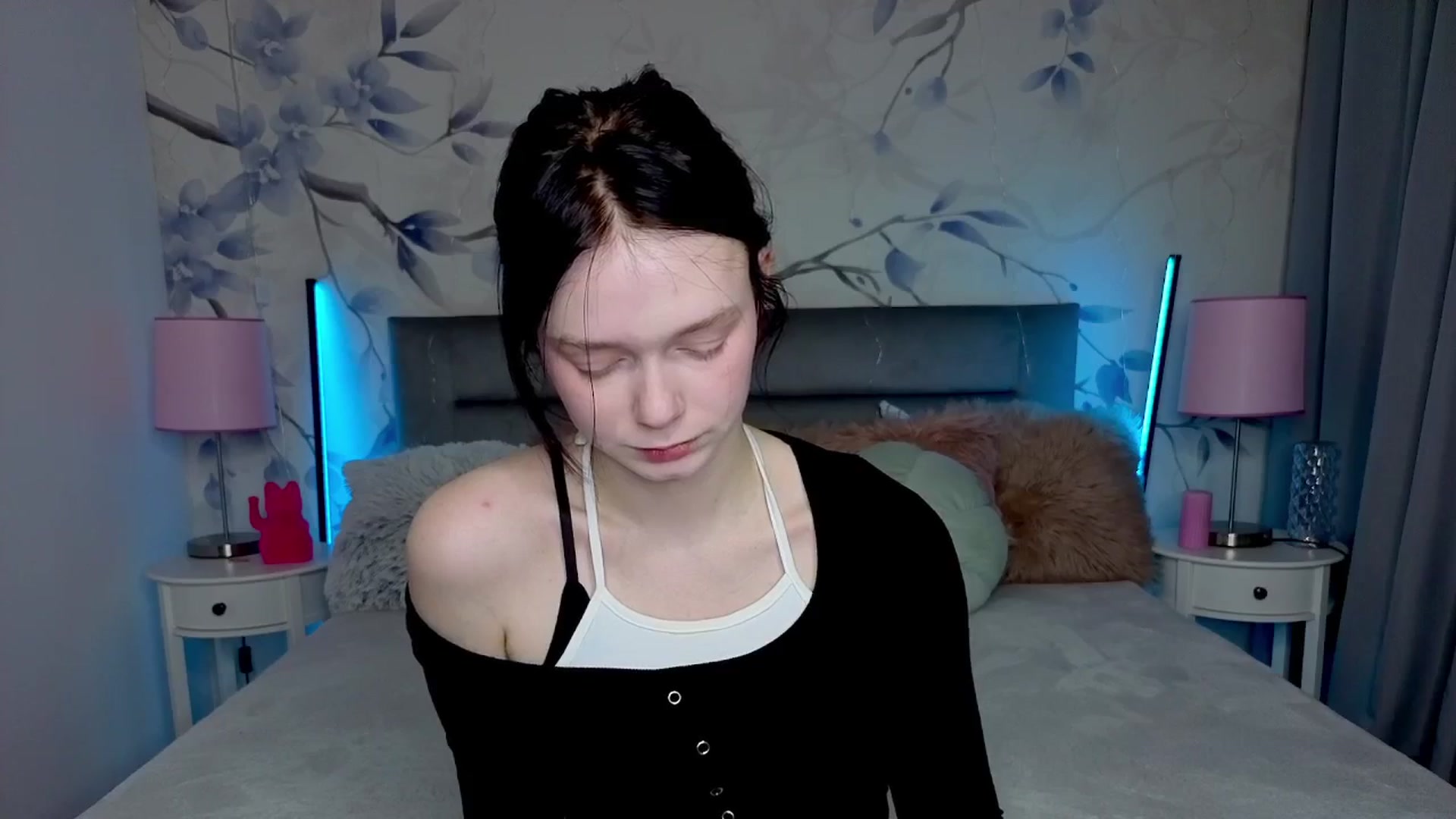 Gallery image thumbnail from Bucks_bunny's myfreecams stream on, 02/24/2026, 24:50 image 15 of 20