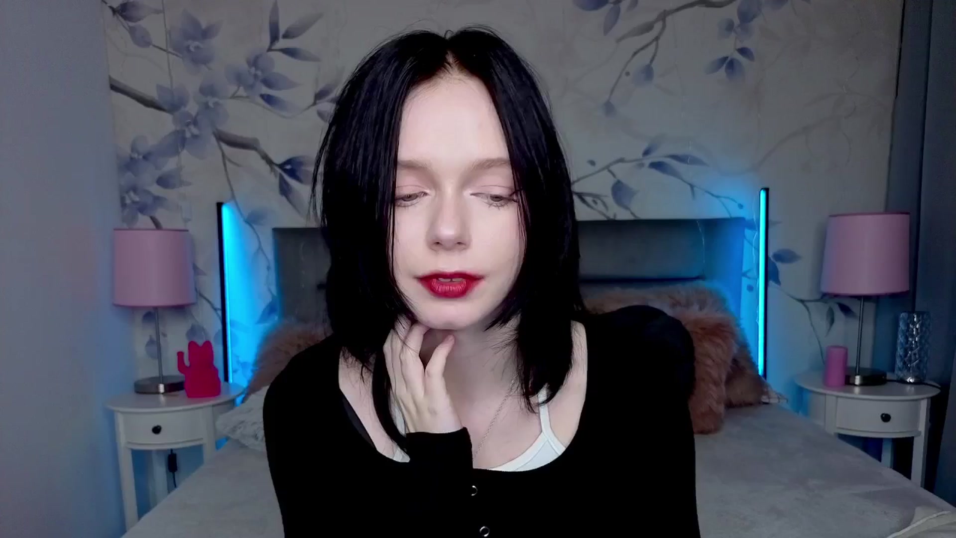Gallery image thumbnail from Bucks_bunny's myfreecams stream on, 02/25/2026, 01:18 image 18 of 20