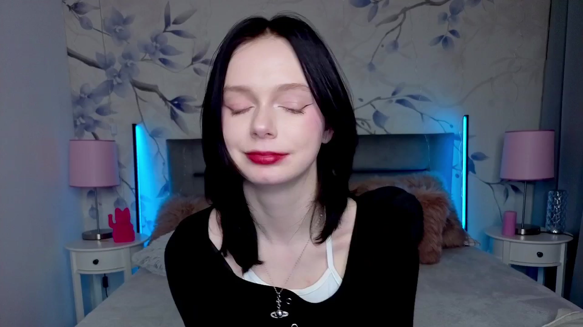 Gallery image thumbnail from Bucks_bunny's myfreecams stream on, 02/25/2026, 01:18 image 1 of 20