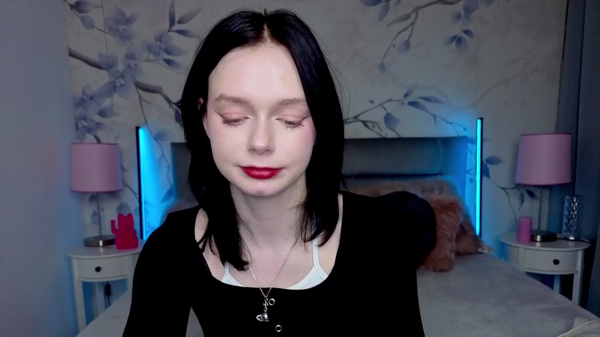 Gallery image thumbnail from Bucks_bunny's myfreecams stream on, 02/25/2026, 01:18 image 7 of 20