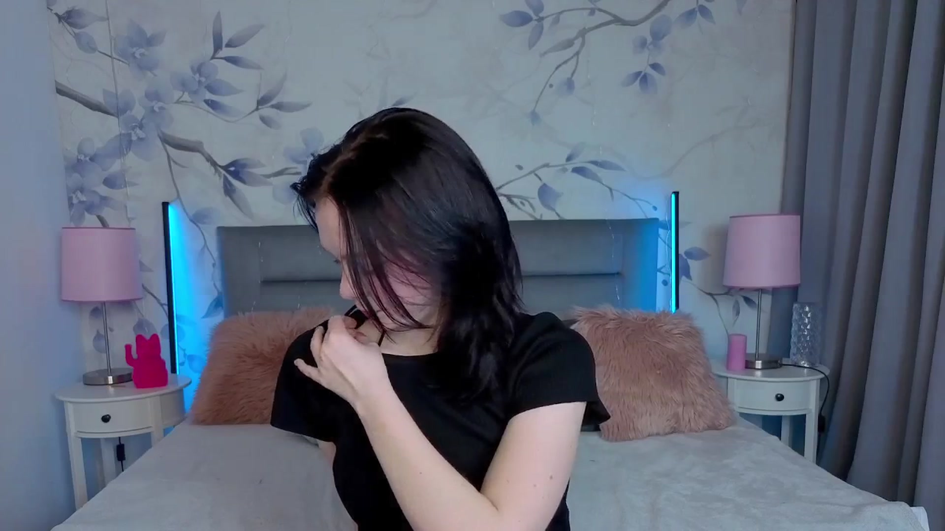 Gallery image thumbnail from Bucks_bunny's myfreecams stream on, 03/02/2026, 01:59 image 16 of 20