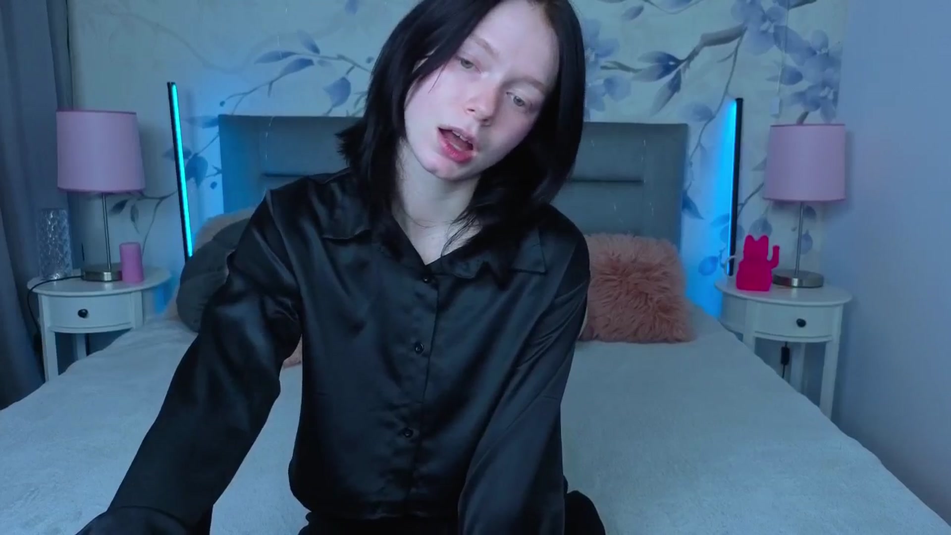 Gallery image thumbnail from Bucks_bunny's myfreecams stream on, 03/09/2026, 24:59 image 16 of 20