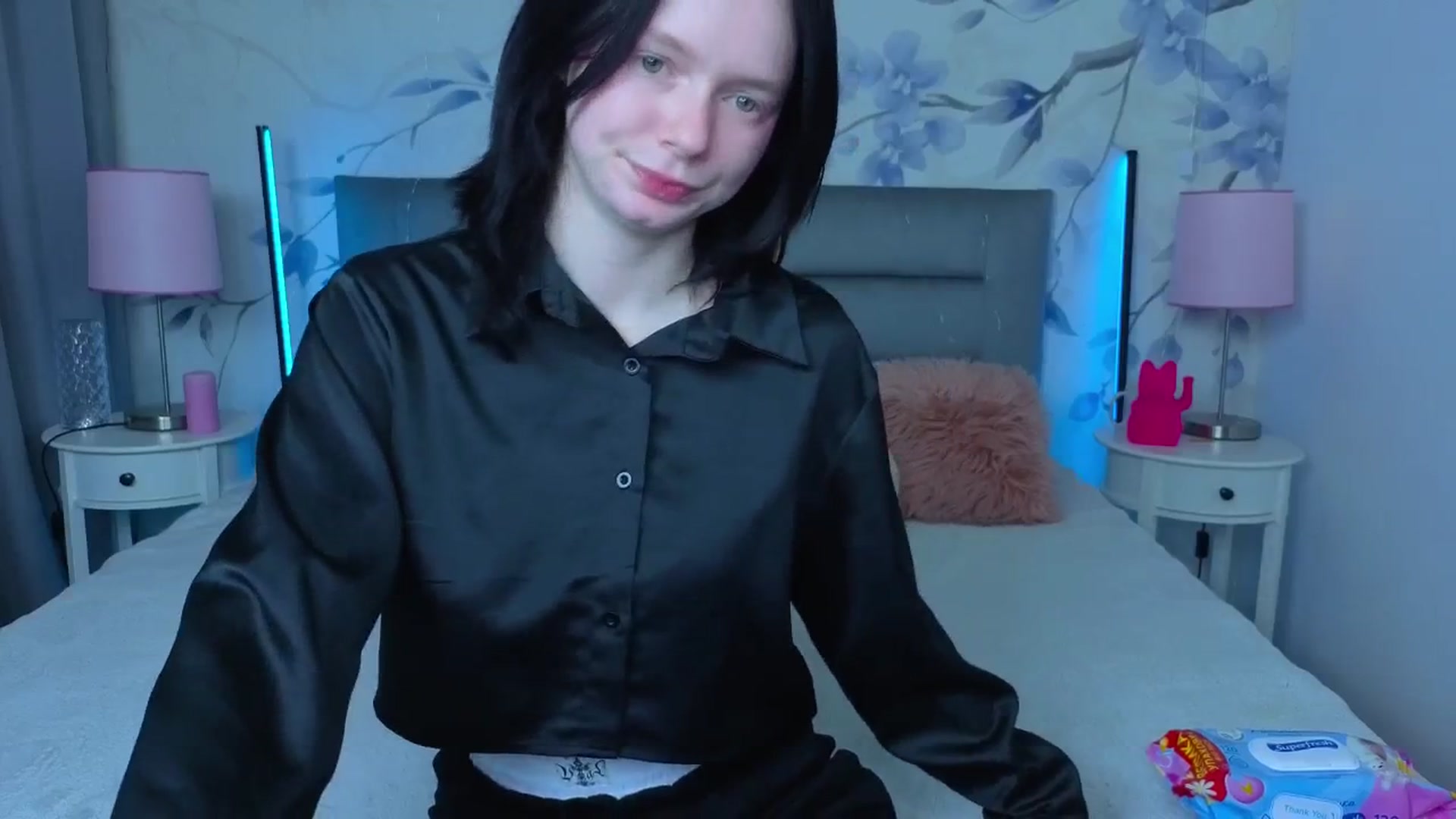 Gallery image thumbnail from Bucks_bunny's myfreecams stream on, 03/09/2026, 24:59 image 7 of 20