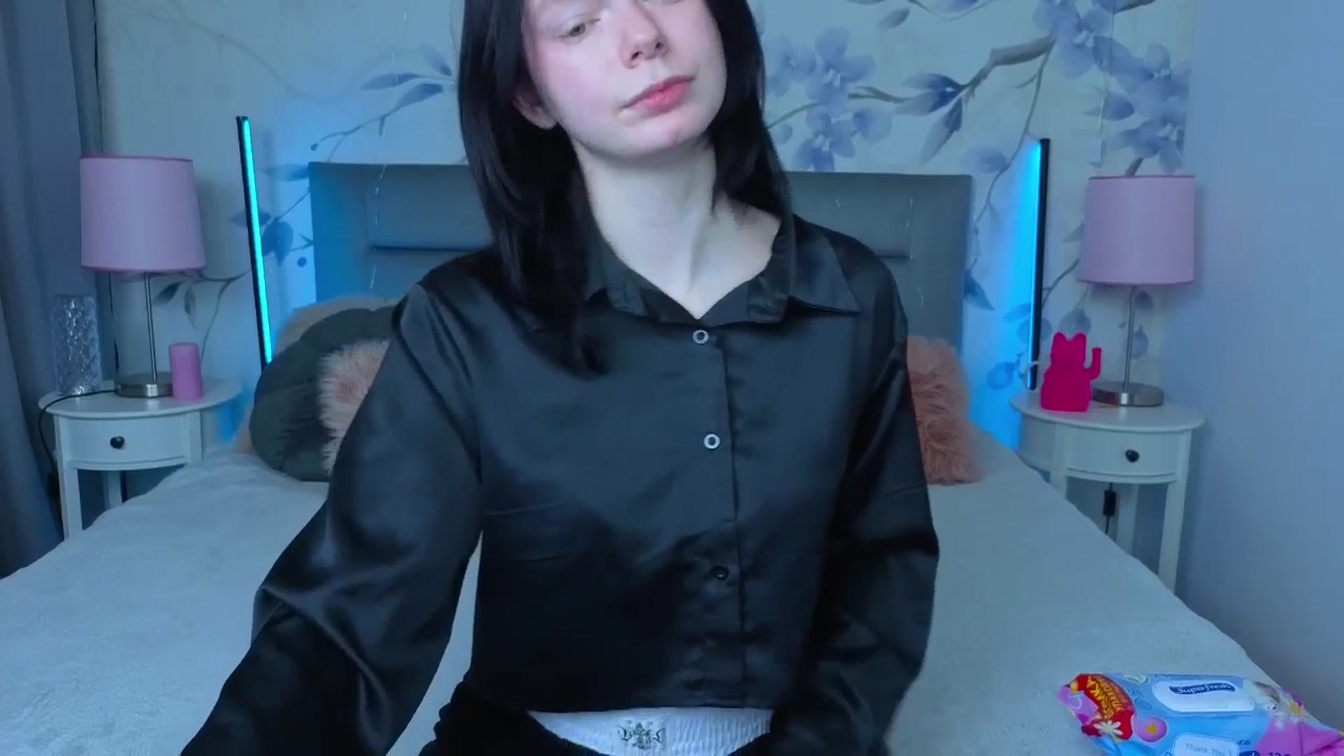 Gallery image thumbnail from Bucks_bunny's myfreecams stream on, 03/09/2026, 24:59 image 8 of 20