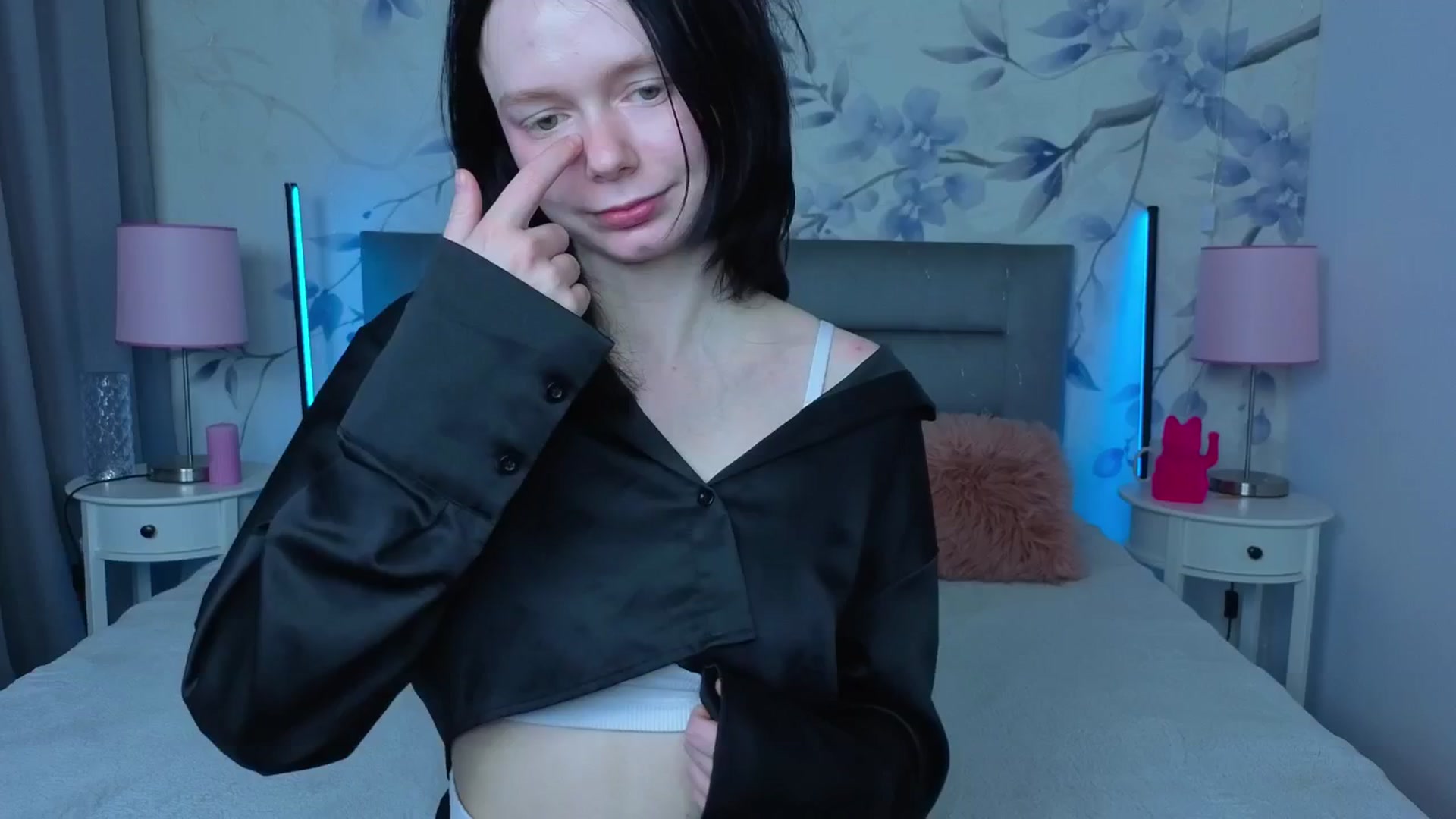 Gallery image thumbnail from Bucks_bunny's myfreecams stream on, 03/09/2026, 03:37 image 17 of 20