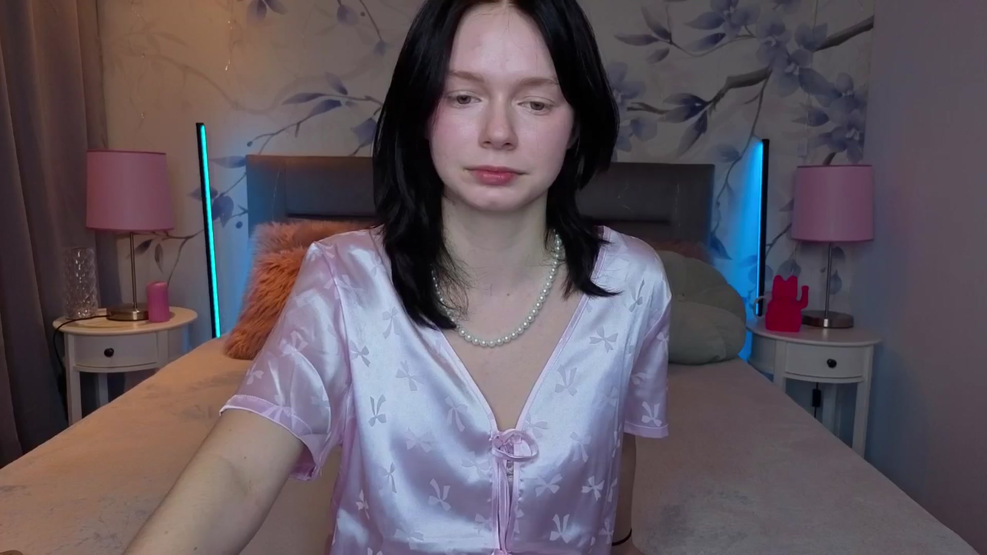 Gallery image thumbnail from Bucks_bunny's myfreecams stream on, 03/10/2026, 24:00 image 10 of 20